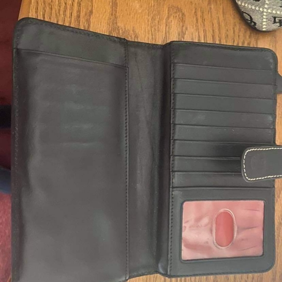 Wallet - Picture 2 of 2